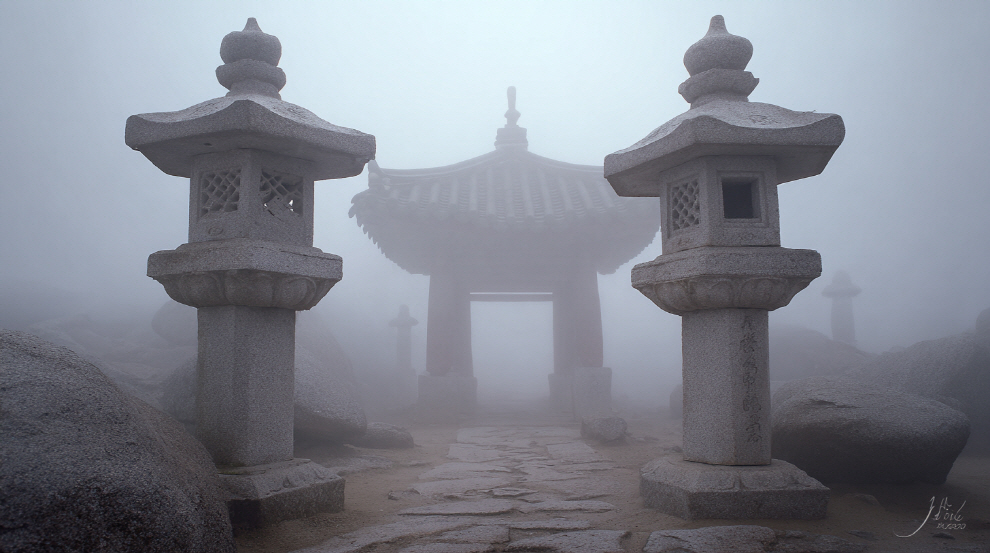 Earth and Water Compatibility in Korean Saju